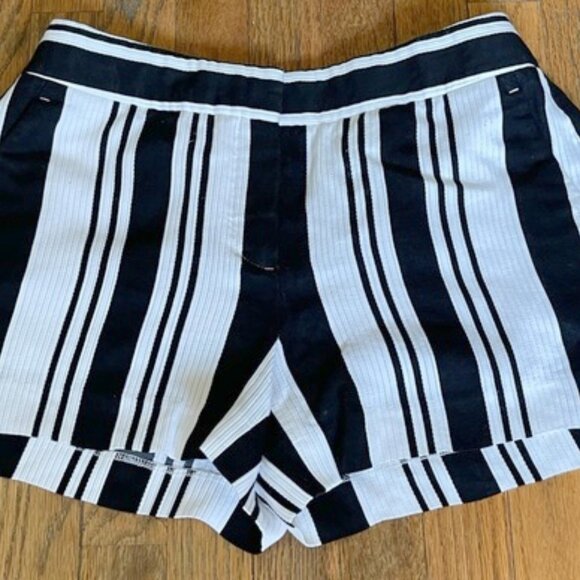 Theory Blaynee Striped Shorts Black White Sz 2 - Picture 2 of 6
